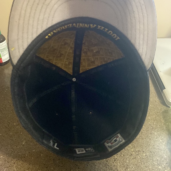 New York YANKEES 100th Anniversary Hat - Picture 3 of 3